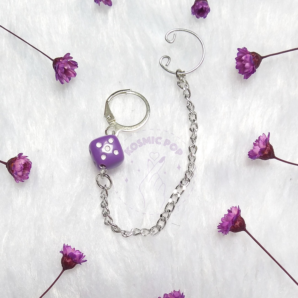 Brinco de Dados com Correntes de Pendurar Ear cuff