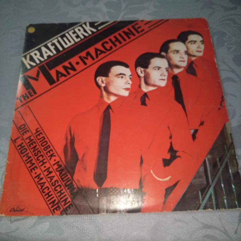 Lp Kraftwerk - The Man Machine | Shopee Brasil