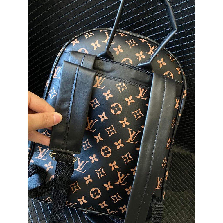 Mochila Louis Vuitton ebony preta top - Roupas - Santa Cruz, Rio de Janeiro  1151229410