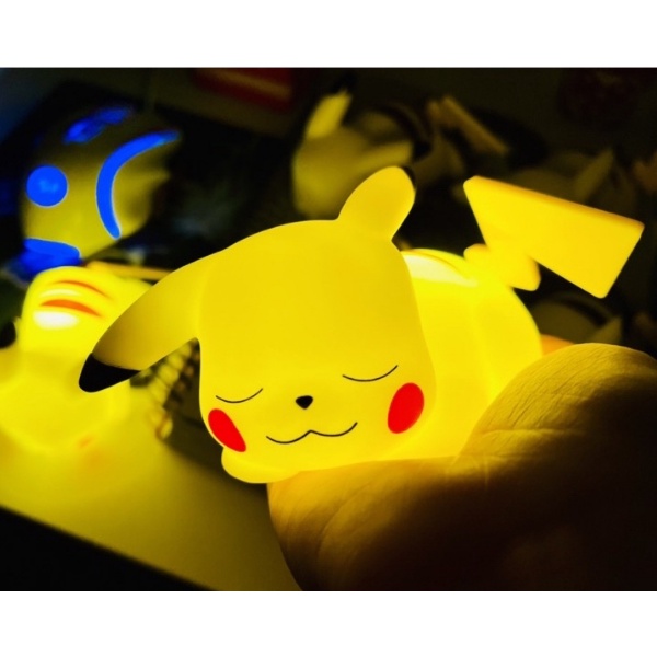 Pokémon Pikachu Luz noturna Brinquedos luminosos - Escorrega o Preço