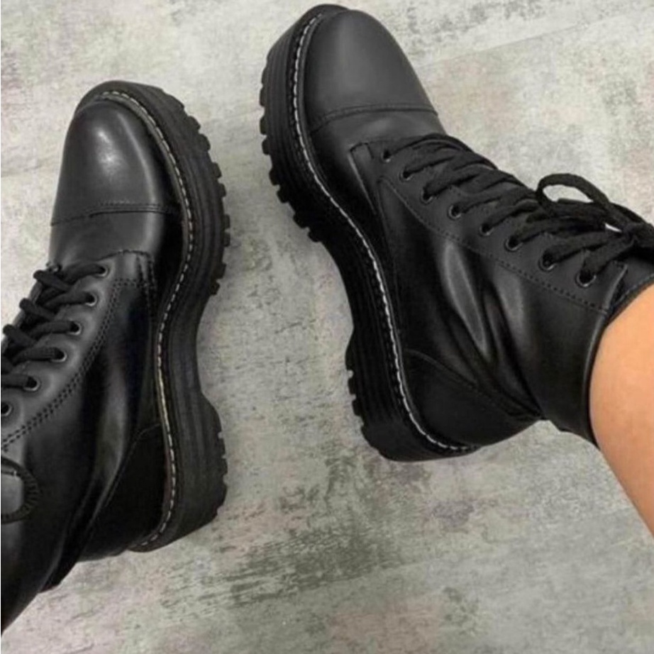 Bota Cano curto Coturno tratorado blogueira Feminina Lançamento