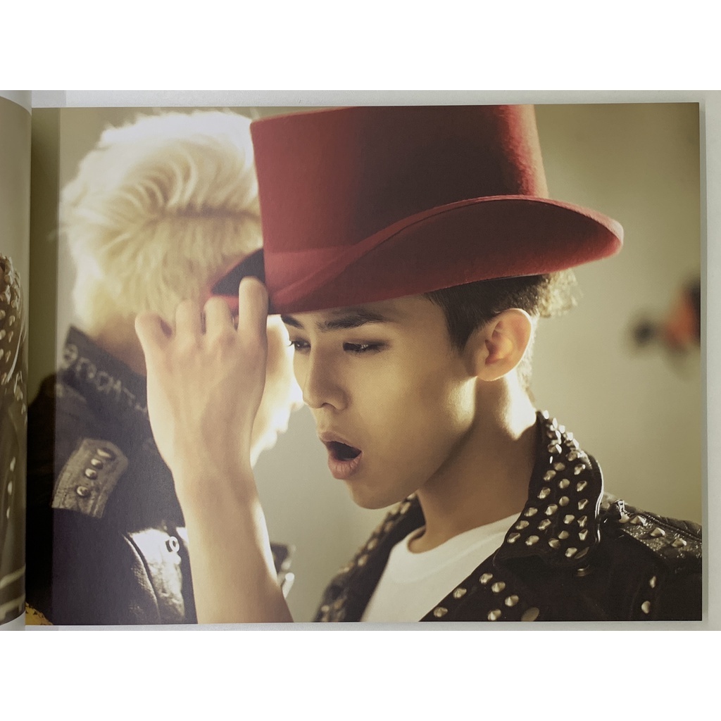 Amazon.com: Korea Music Bigbang Play With GD&Top - DVD (2
