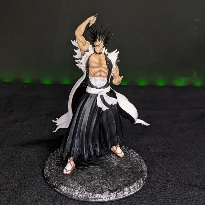 Action figure on sale zaraki kenpachi