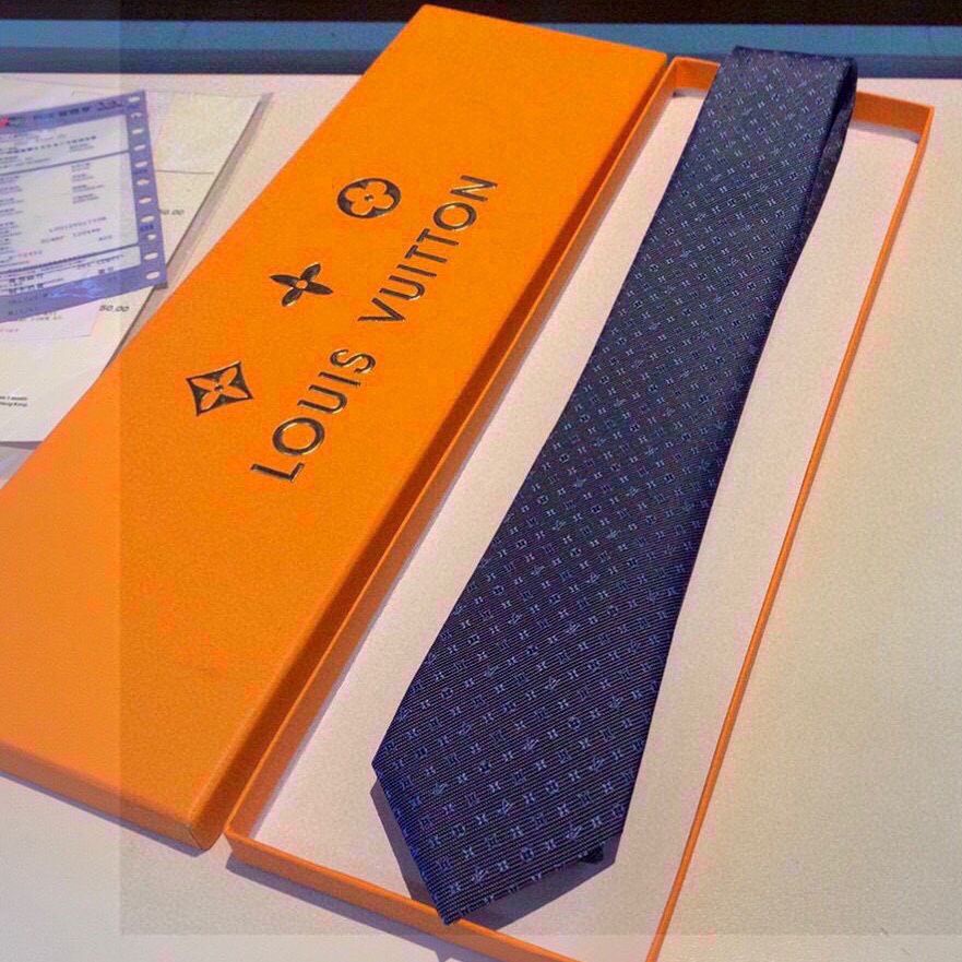 Louis Vuitton Gravata De Seda Versão Estreita Caixa De Presente Britânica  Casamento Trabalho De Noiva Original - Escorrega o Preço