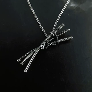Figura Retro Anime Roronoa Zoro Colar Samurai Japonês Espada Titânio Pingente Homens Mulheres Moda Joias
