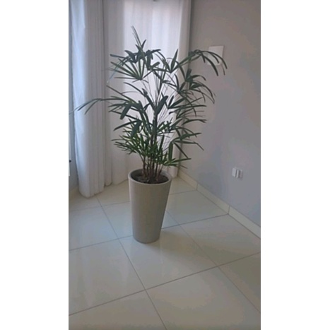 vaso tipo coluna redonda em polietileno para plantas naturais e artificiais 58x36