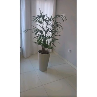 vaso tipo coluna redonda em polietileno para plantas naturais e artificiais 58x36