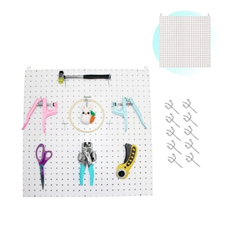 Chapa Placa De Eucatex Branco Perfurado Pegboard Expositor Painel 60x60cm Com 10 Ganchos