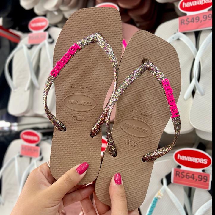 Chinelo Havaianas Slim Square com Bico Quadrado Bordô