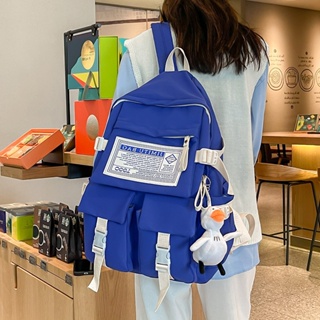 A nova tendência das mochilas dos alunos da escola