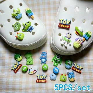 5pcs/Conjunto jibz Toy Story series Sapatos Disney Buzz Lightyear Morango Botão De Urso Charme