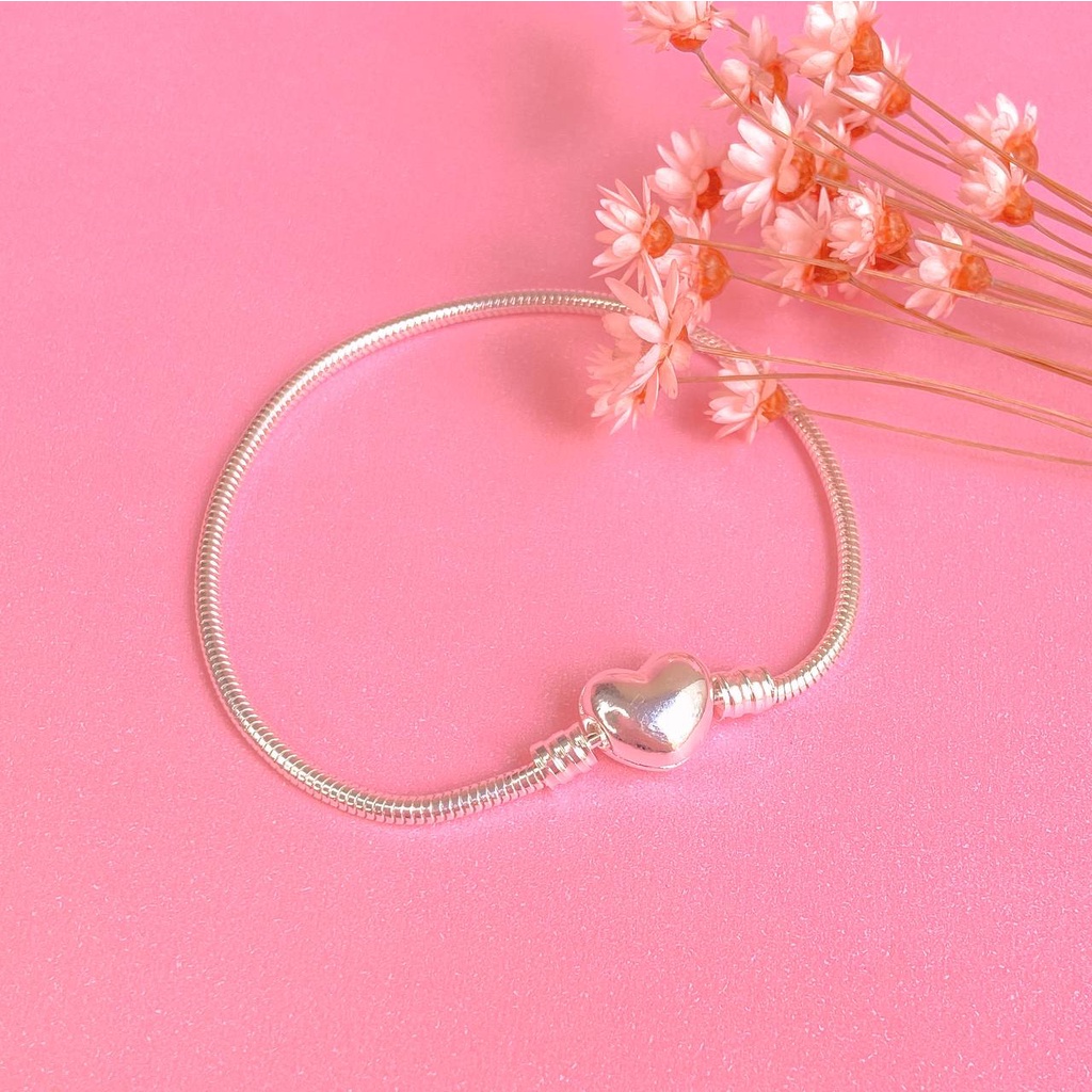 Pulseira para Berloques (Fecho Coração) Banhado a Prata