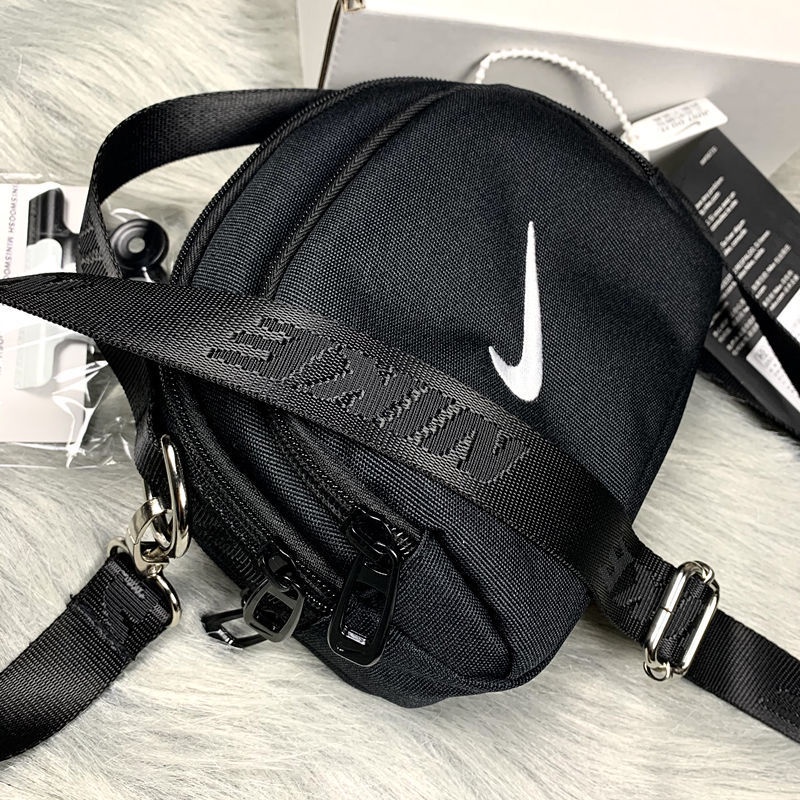 Nike mini swoosh store shoulder bag