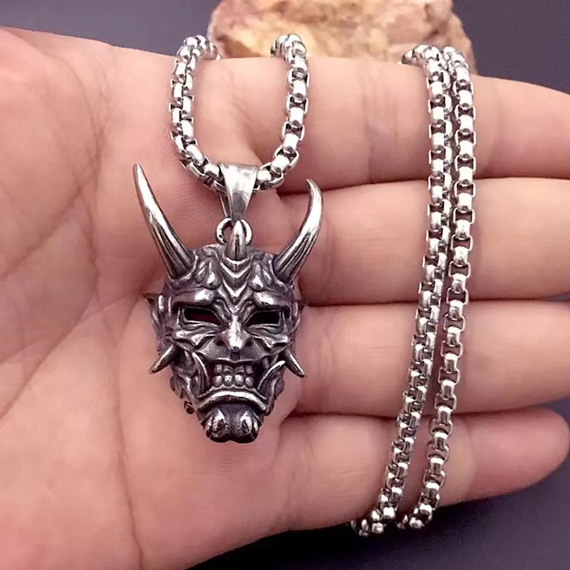 Máscara Fantasma Estilo Japonês Punk Fashion Ghost Pendant Colar Long Horns Colares De Halloween Acessórios De Jóias Para Festas