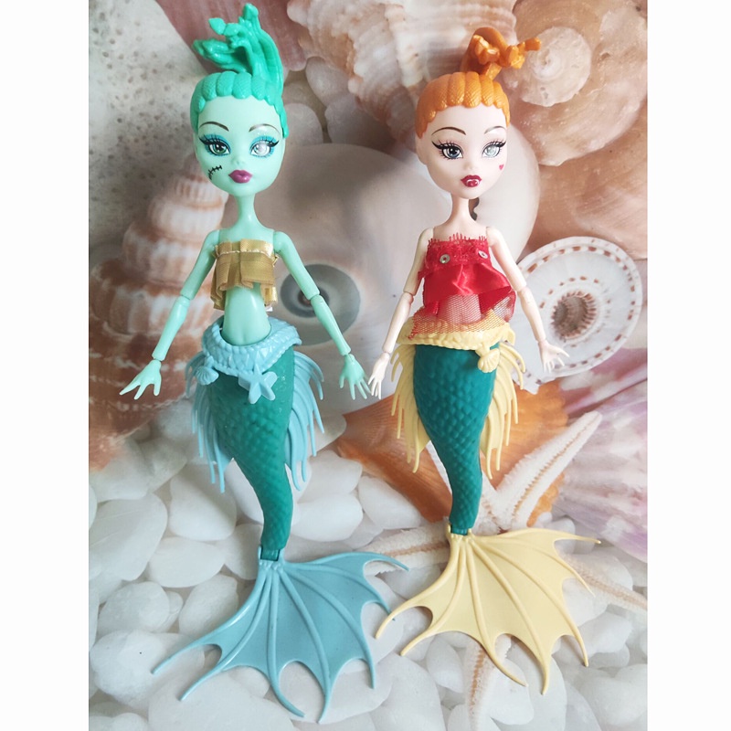 Monster high fish store doll