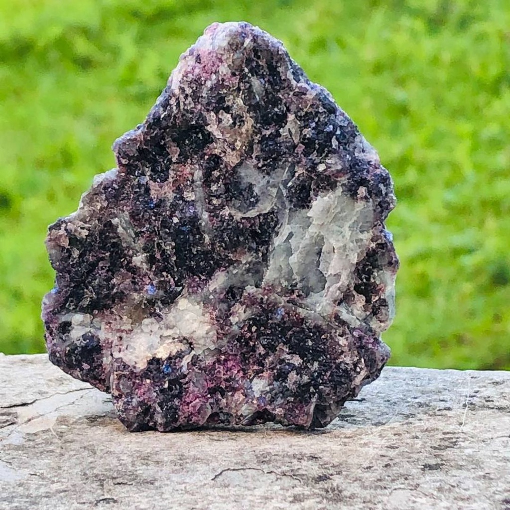 Lepidolita Roxa Bruta Pedra Natural Unica - 1 | Shopee Brasil