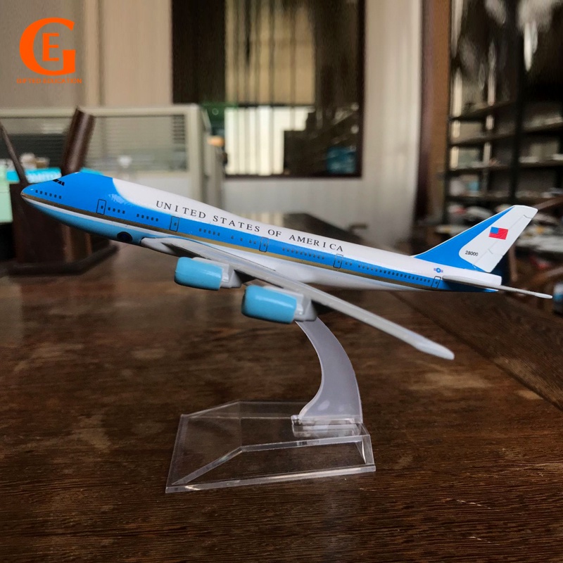 Modèle D'Avion - Échelle 1/400 Delta Airlines Boeing 747 (BBAP16DLB747