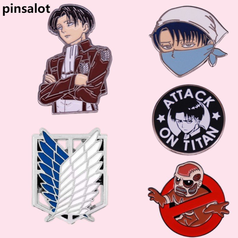 Broche De Anime De Sangue Quente Ataque Ao Titan Esmalte Lapela Pins Survey Corps Livel Ackman Wings of Freedom Badge Hat Acessórios Presentes