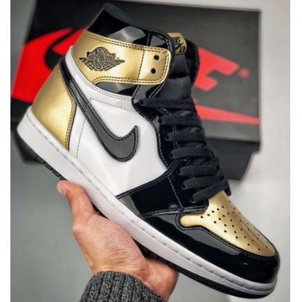 Tênis Bota Botinha Nike Air Jordan 1 Basquete Dourado Masculino Feminino