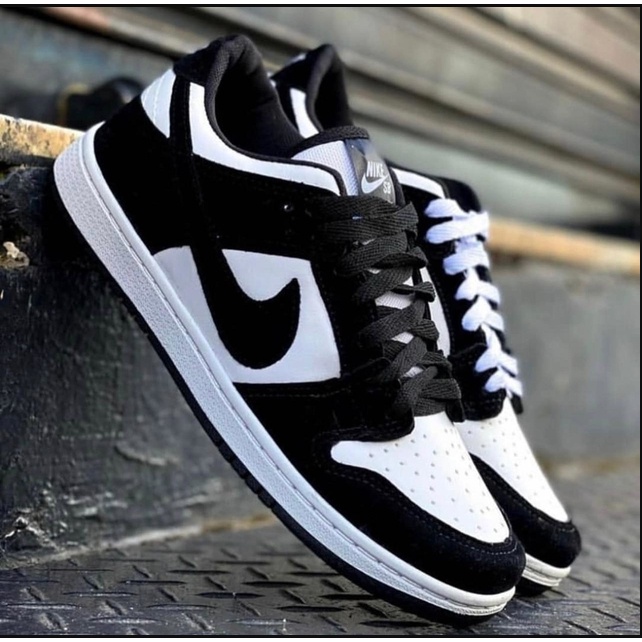 Tenis Nike Dunk Low Pro SB Preto e Branco Retro