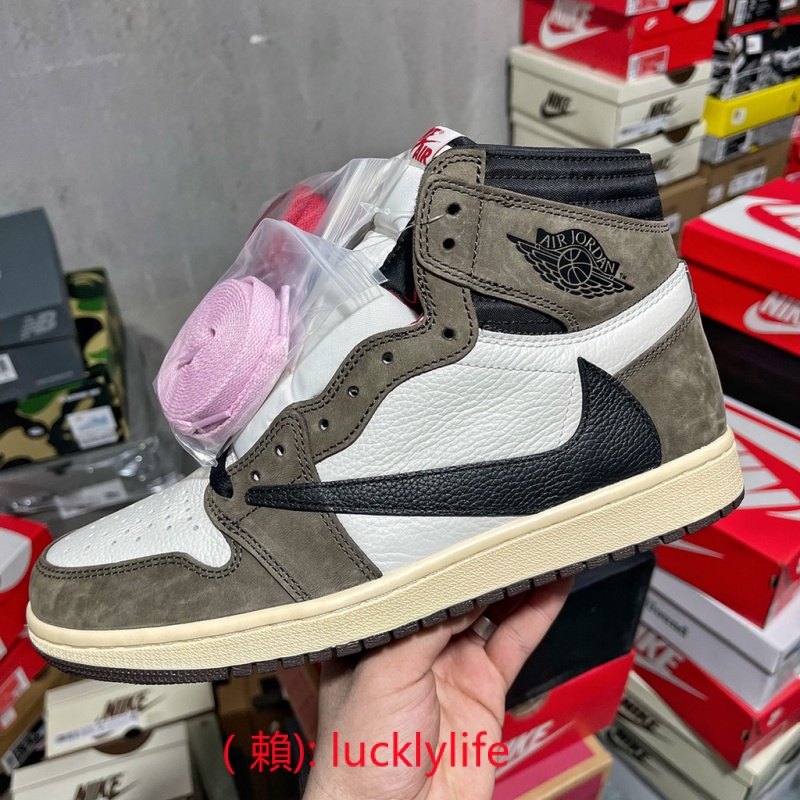 Travis scott best sale aj1 retail