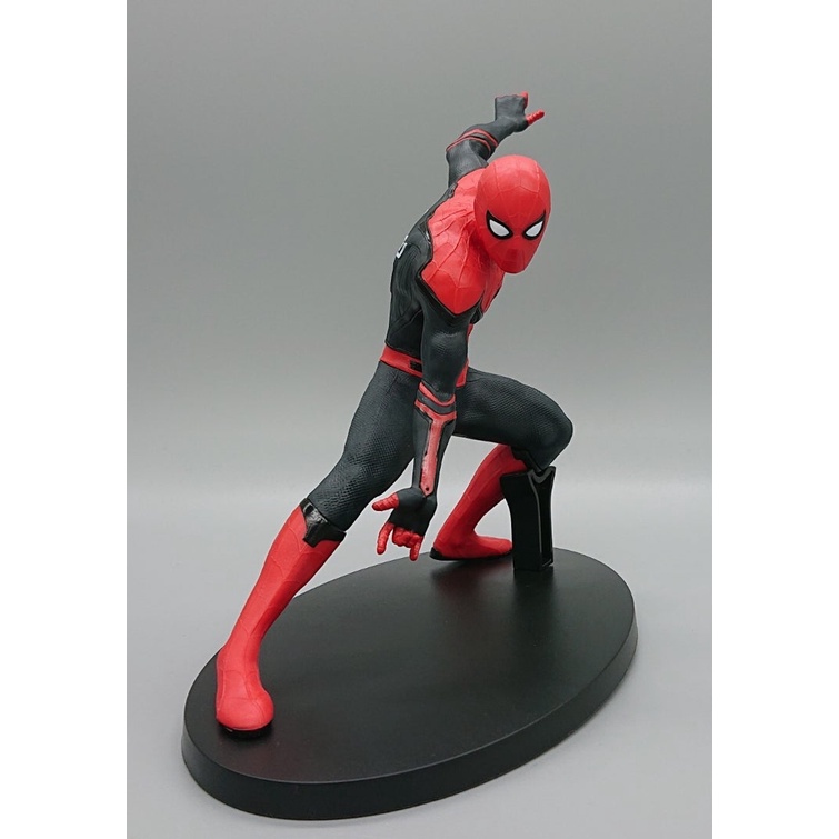 Action figure spider man far from 2024 home