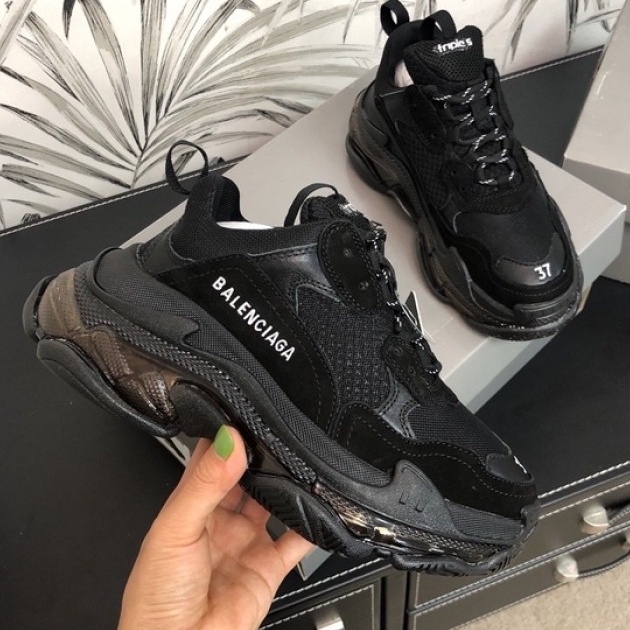 Tenis Balenciaga Triple S Preto On Fit Masculino Feminino Sneakers Grande promoção