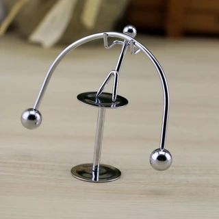 Equilíbrio Criativo Bola Cinética Levantamento De Peso Pequeno Homem De Ferro Divertido Arte Em Decoração Gadget De Movimento Perpétuo Mesa De Brinquedo 7.5 * 2.2 * 7cm/2.95 * 0.87 * 2.76polegadas