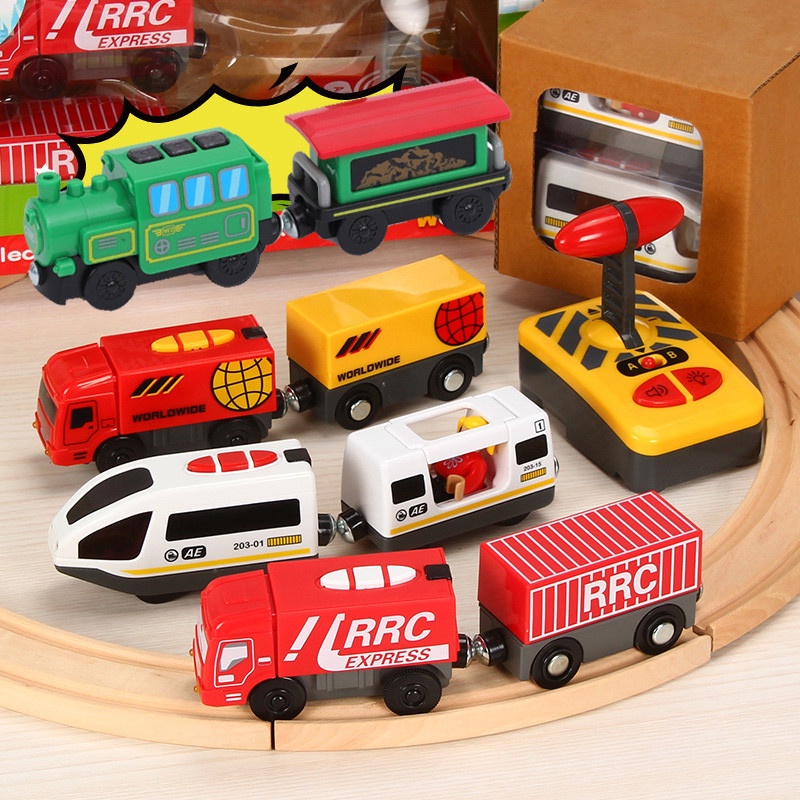 Trem Brinquedo Locomotiva Som E Luz 13 Peças - Dm Toys em Promoção