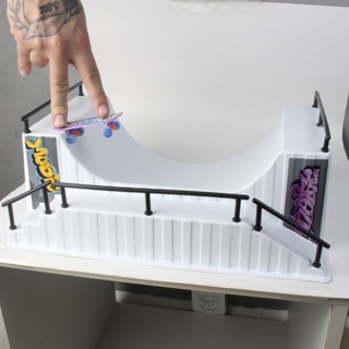 Pista Skate De Dedo Half Na Solapa Brinquedo Rampa Corrimão Branco
