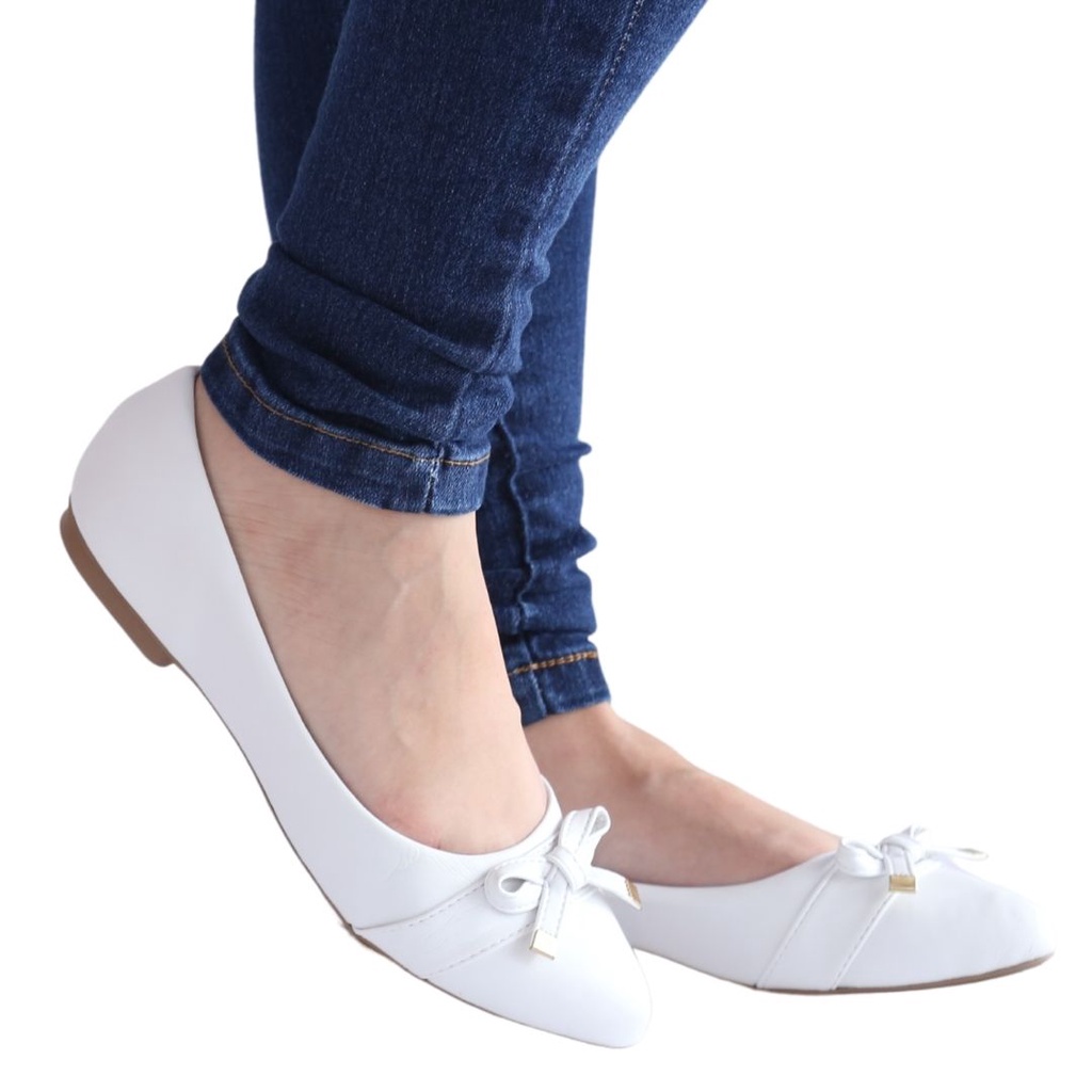 Sapatilha feminina bico fino cor branca | Shopee Brasil