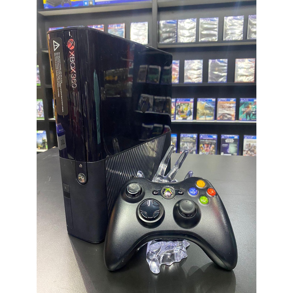 Console Xbox 360 Super Slim 4GB Seminovo