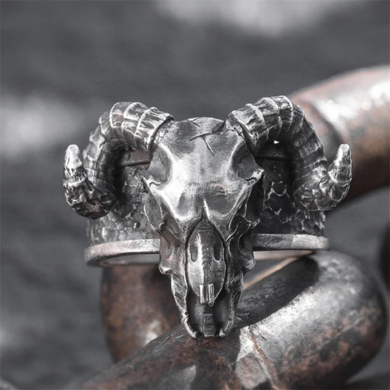 Anel Baphomet Prata Antiga