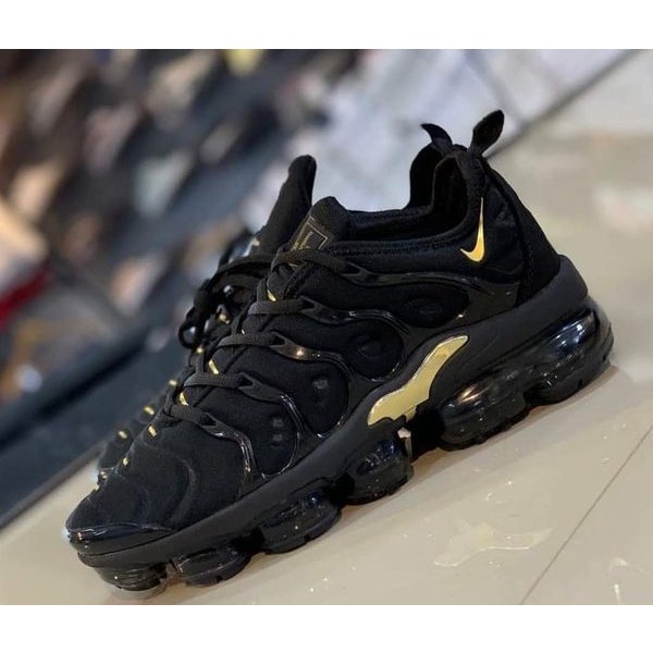 Nike vapormax plus mercado 2024 livre