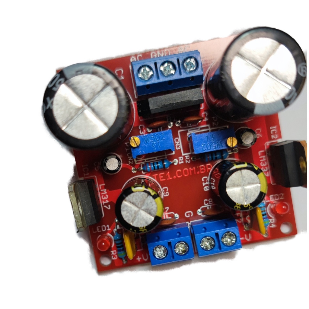 fonte de alimentação simétrica ajustável com LM317 e LM337