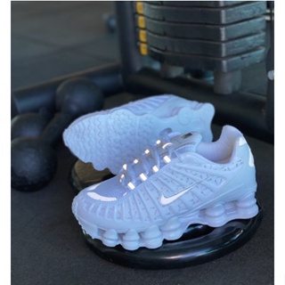 Nike shox feminino sales lançamento