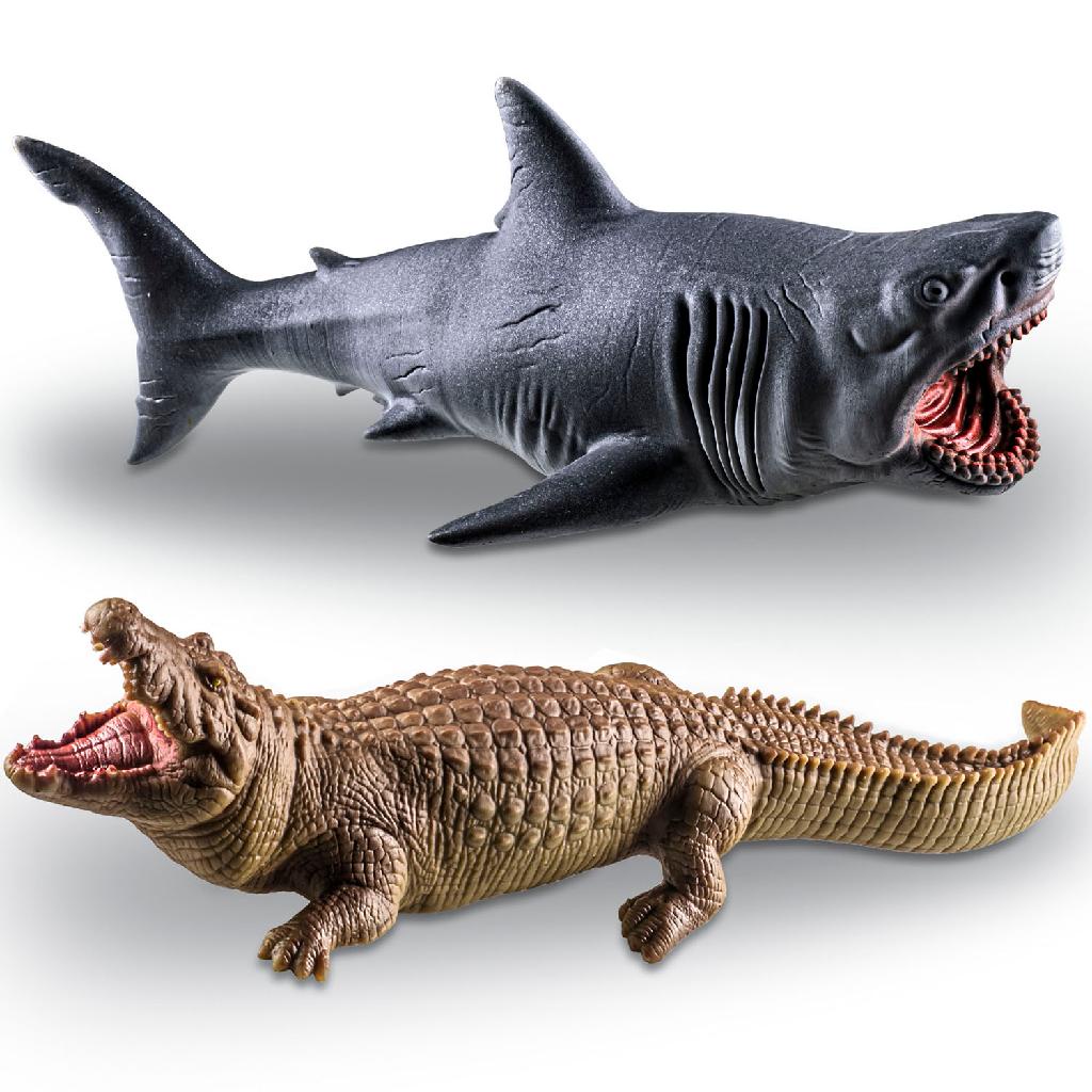 Jurassic world best sale megalodon toy