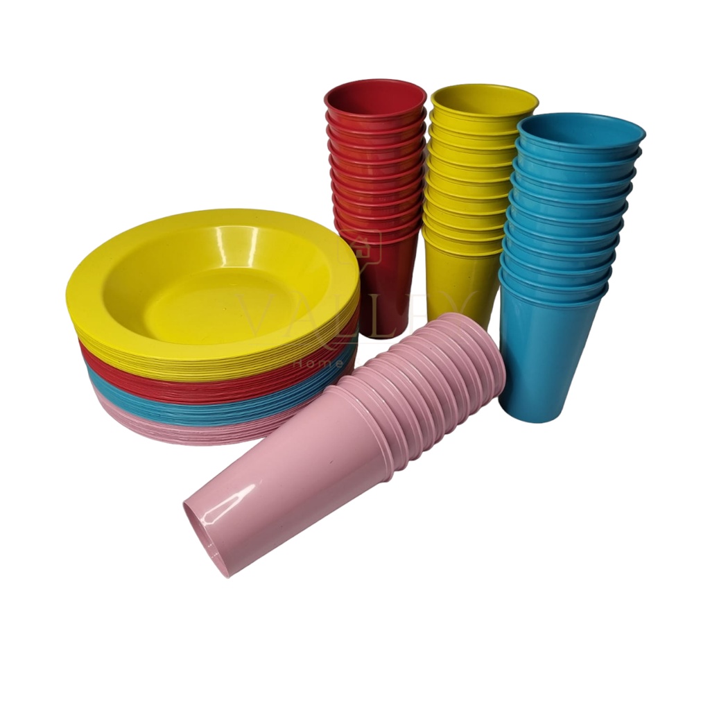 Kit 50 Pratos Fundos Plásticos Mais 50 Copos 330Ml