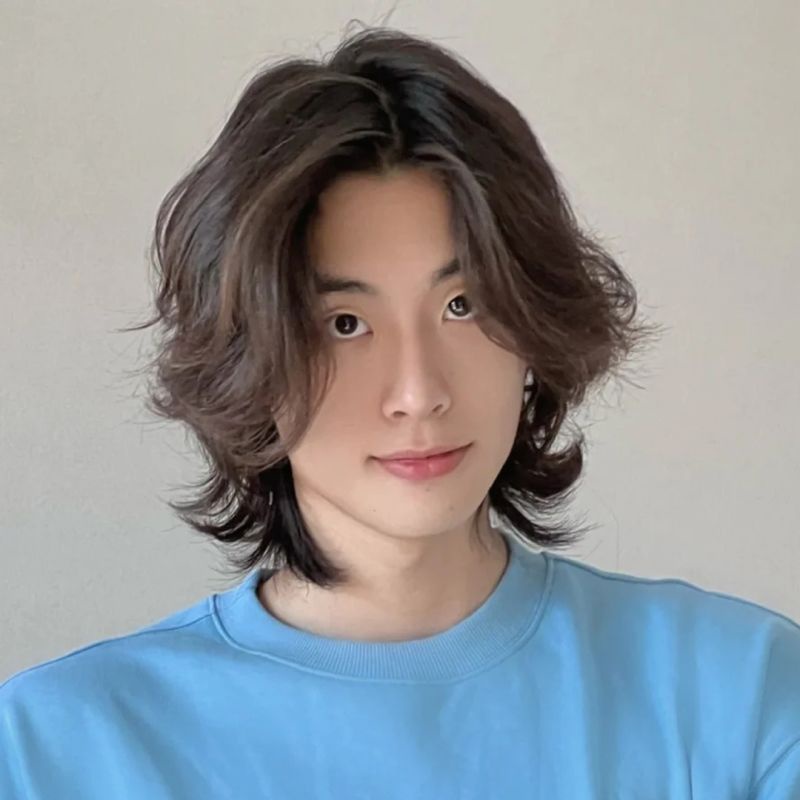 Cabeça de peixe de cauda de lobo masculino de pêlo falso