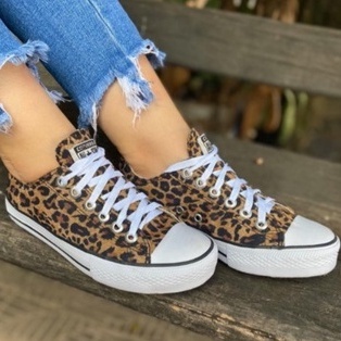 Tênis All Star Cano Alto Animal Print (com coração preto atrás