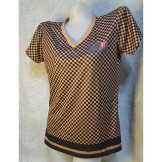 Camisas Alternativas Para Pessoal Não-Teaching Segunda-Feira