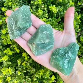Quartzo Verde Bruto M (60 a 90gr) Saúde e Equilíbrio