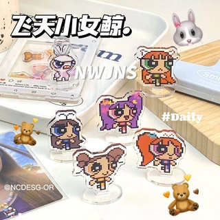 NewJeans The Powerpuff Girls co-branded Acrílico De Mesa De Pé Ornamentos Ídolos Perseguindo Coelhos Estrela