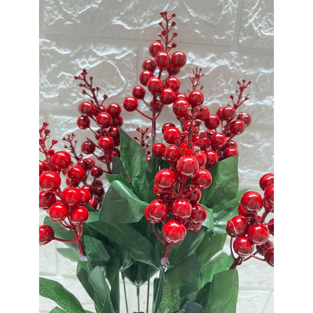 Galho de Amora Com Pinheiro Natalino artificial com 10 galinho 45cm