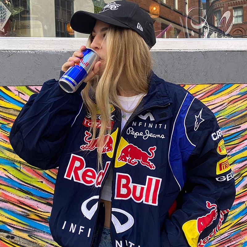 2023 Primavera e Outono Novo Jaqueta Estilo Esportivo Casual Bordado Jaqueta de Manga Solta Casual Red Bull Fleet Print Logo Homens e Mulheres Bomber Jacket