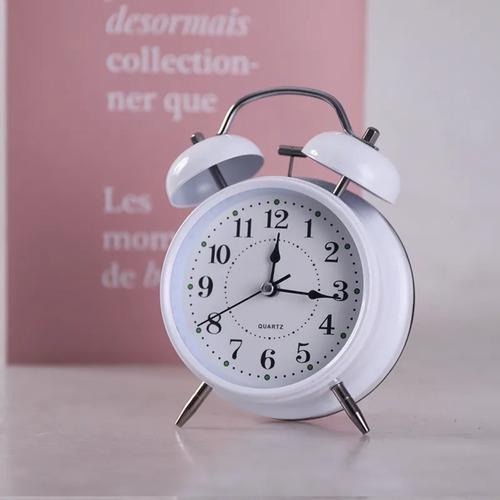 Relógio Despertador Metal Estilo Antigo Retro Sino Super Alto Pilha Mesa Portátil