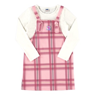 Jardineira Rosa Xadrez c/Blusa Branca Manga Longa Estilosa