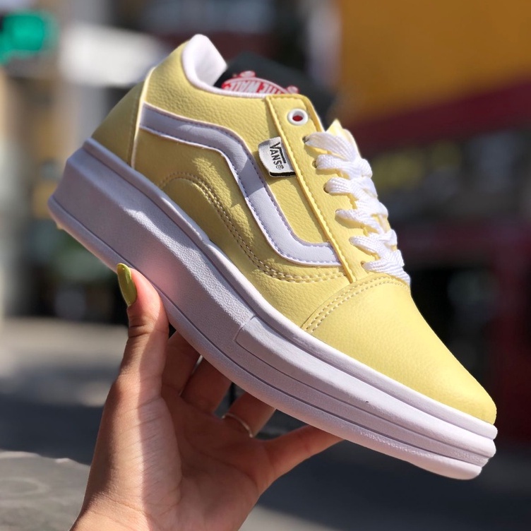 Vans old sale skool pro yellow