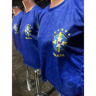 Camisa da Seleção Brasileira Azul em Oferta