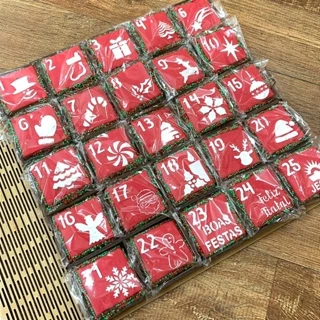 Calendário Estêncil para Biscoitos e Doces com Um Cortador